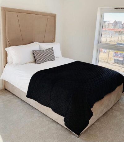 Lyon Bed