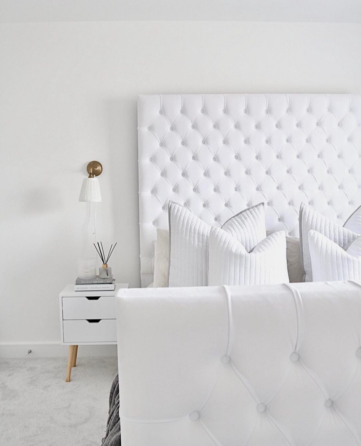 Royal Duchess Bed - white ottoman bed