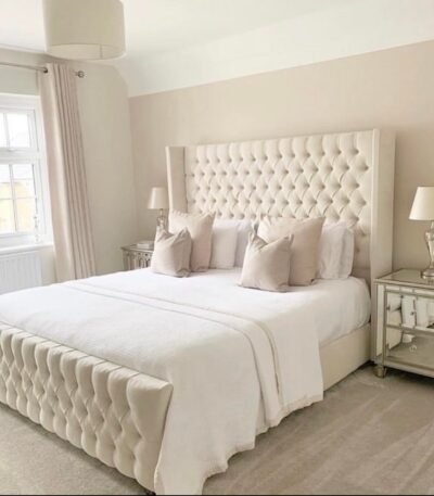 Polly Wing Buttoned Bed