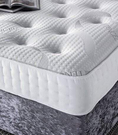 iDream 1000 pocket sprung matress displayed on a divan bed